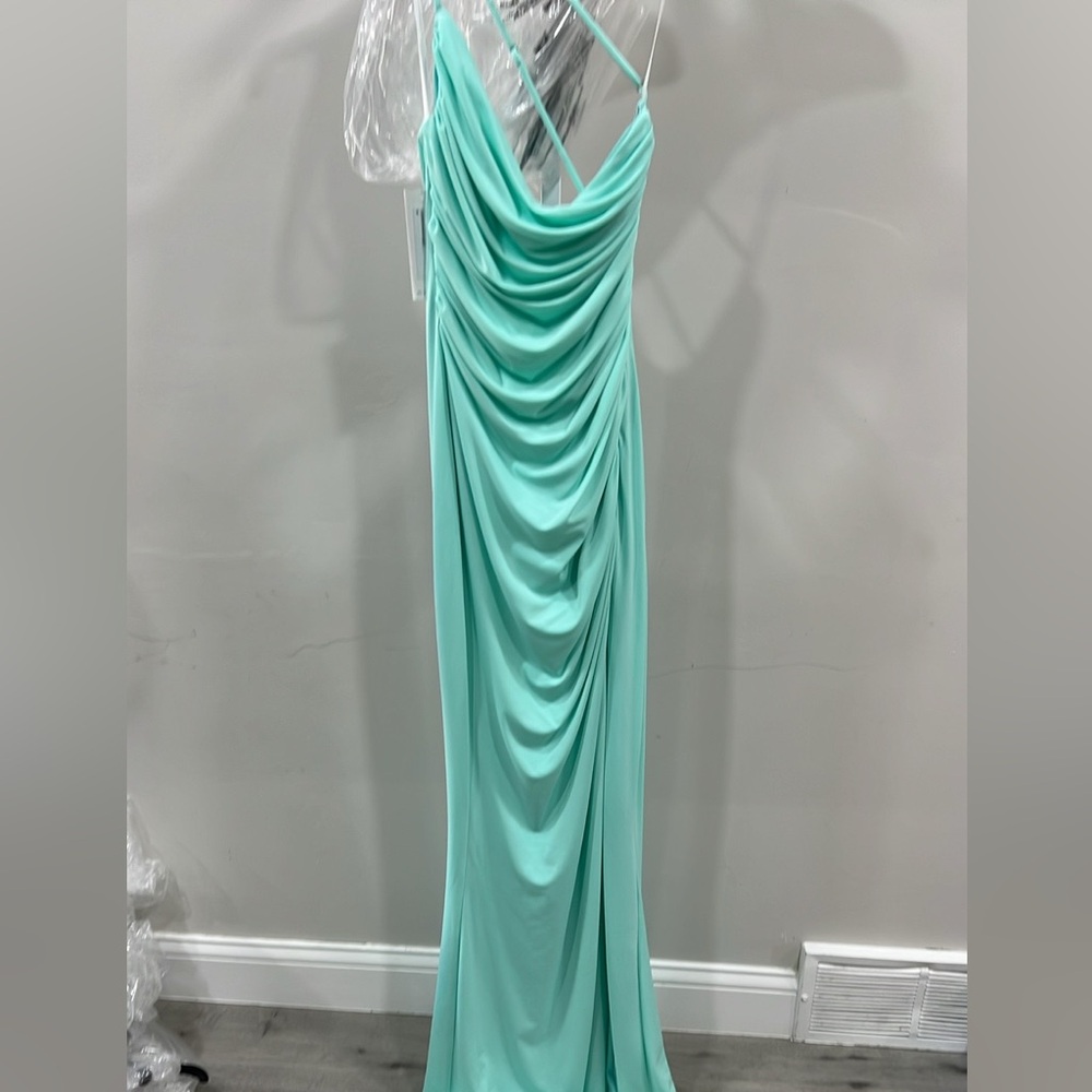 Katie May Winnipeg Gown - Picture 6 of 13